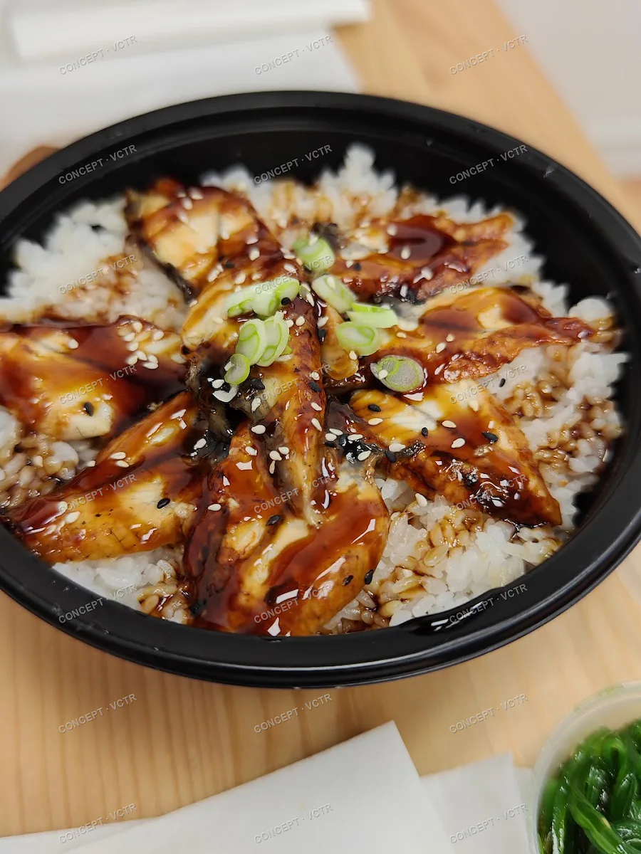 Yokisa glazed chicken rice bowl